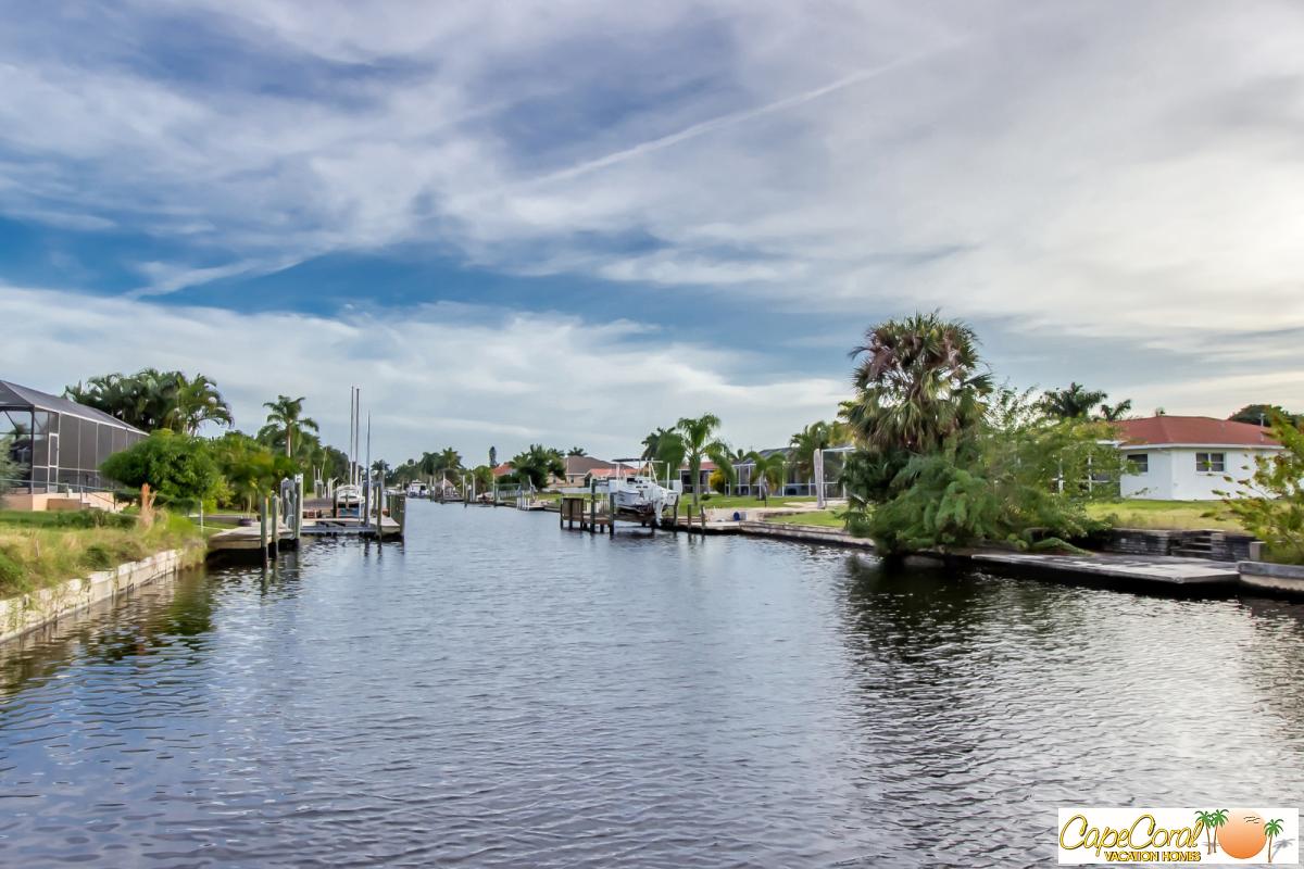 Beautiful_Canal_1