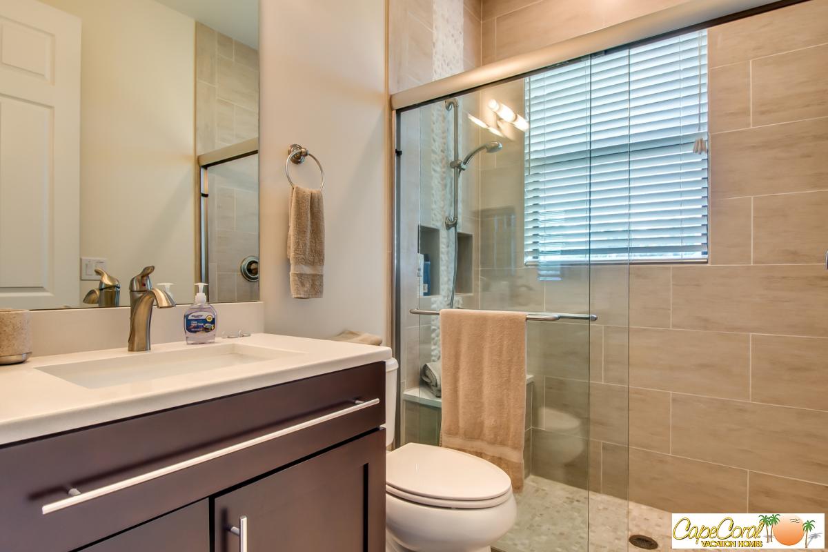 Guest_Bathroom