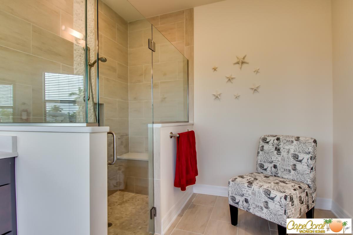 Master_Bathroom