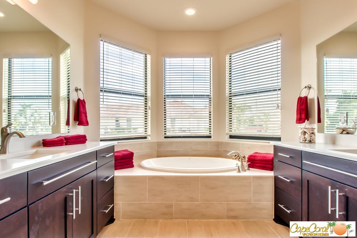 Master_Bathroom_1