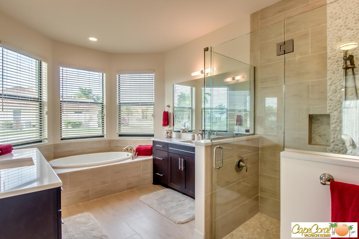 Master_Bathroom_2