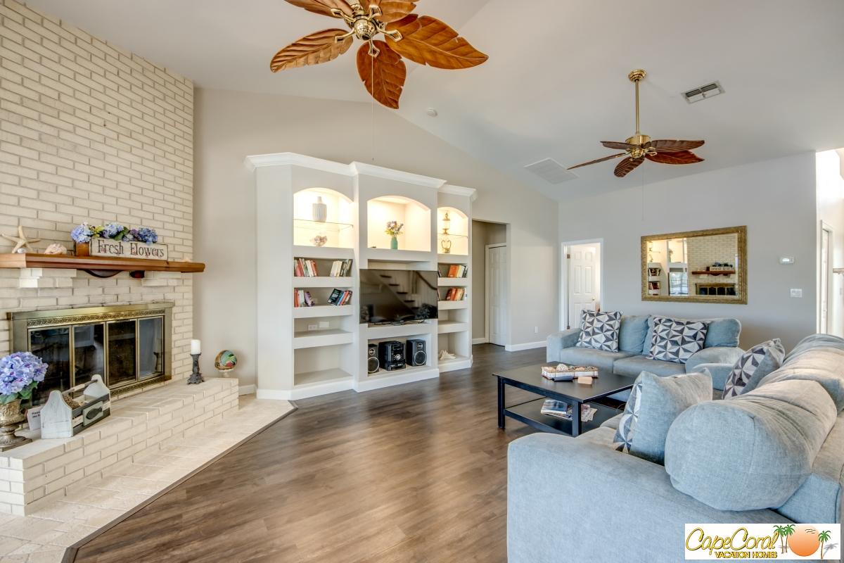 11-Family-Room