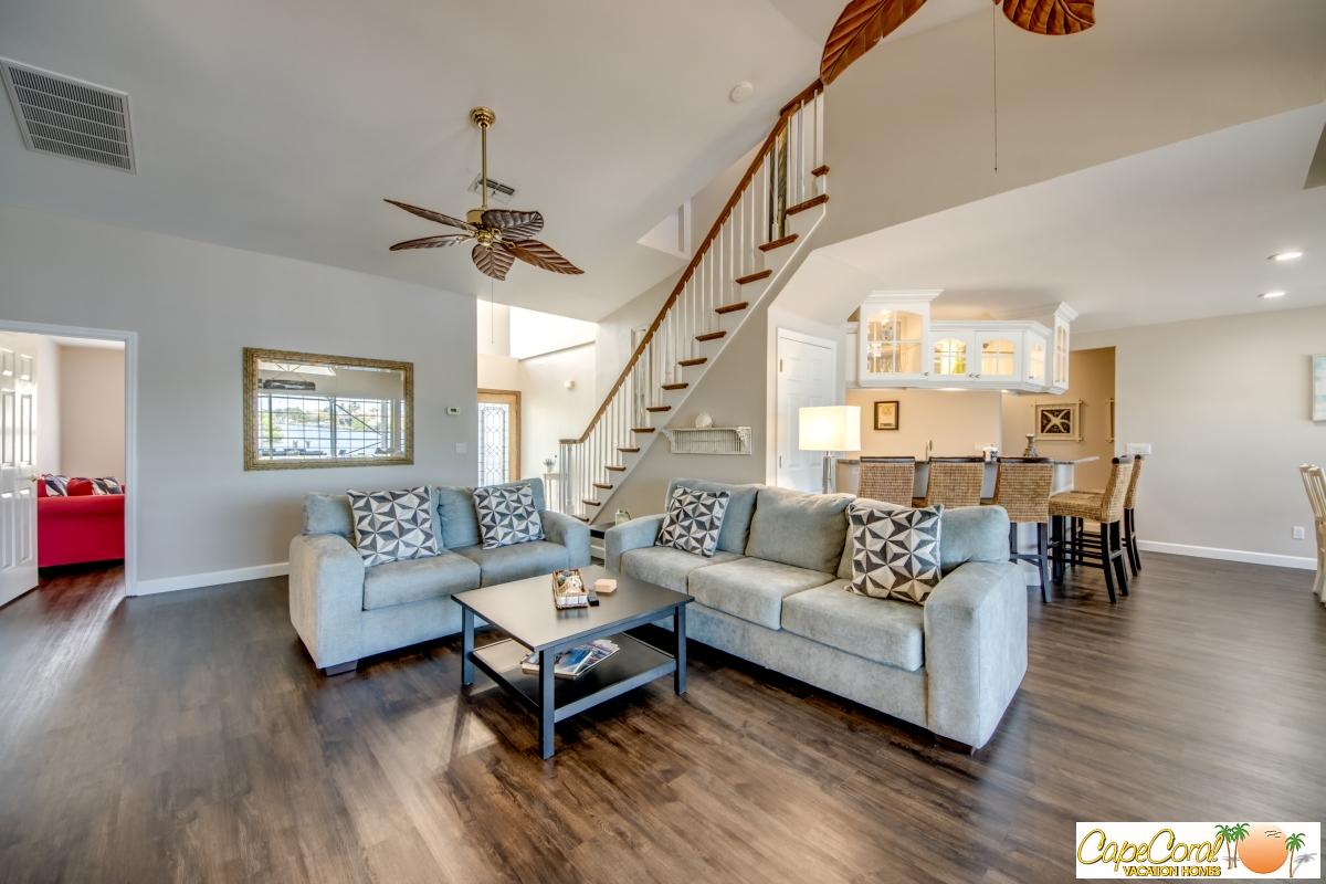 14-Family-Room