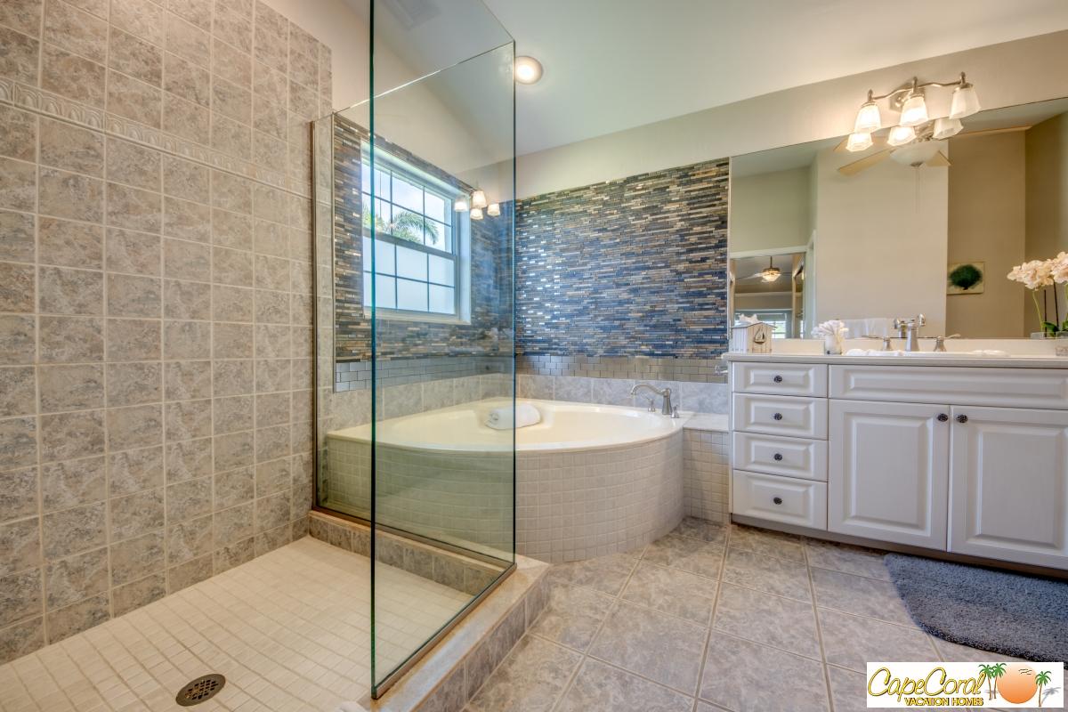 33-Second-Master-Bathroom