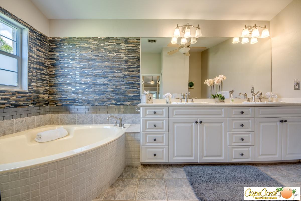 34-Second-Master-Bathroom