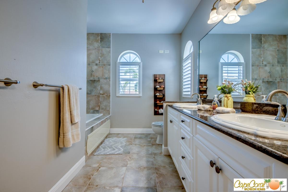 52-Master-Bathroom