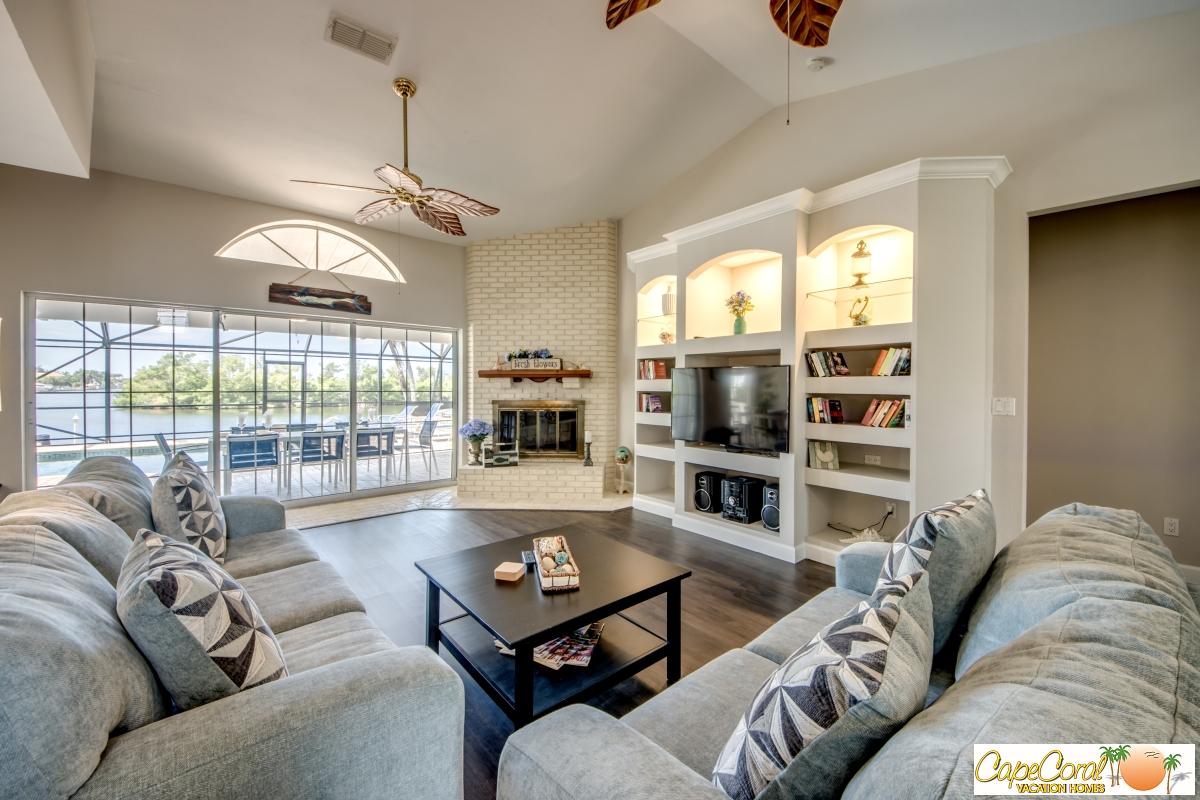 9-Family-Room