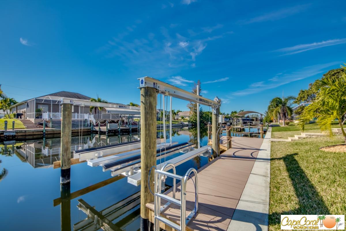 81-Dock-Boat-Lift