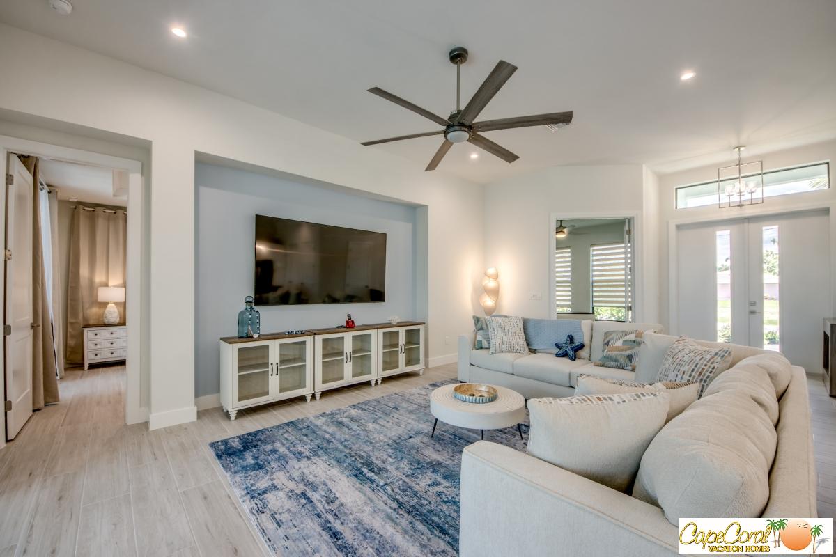 12-Family-Room