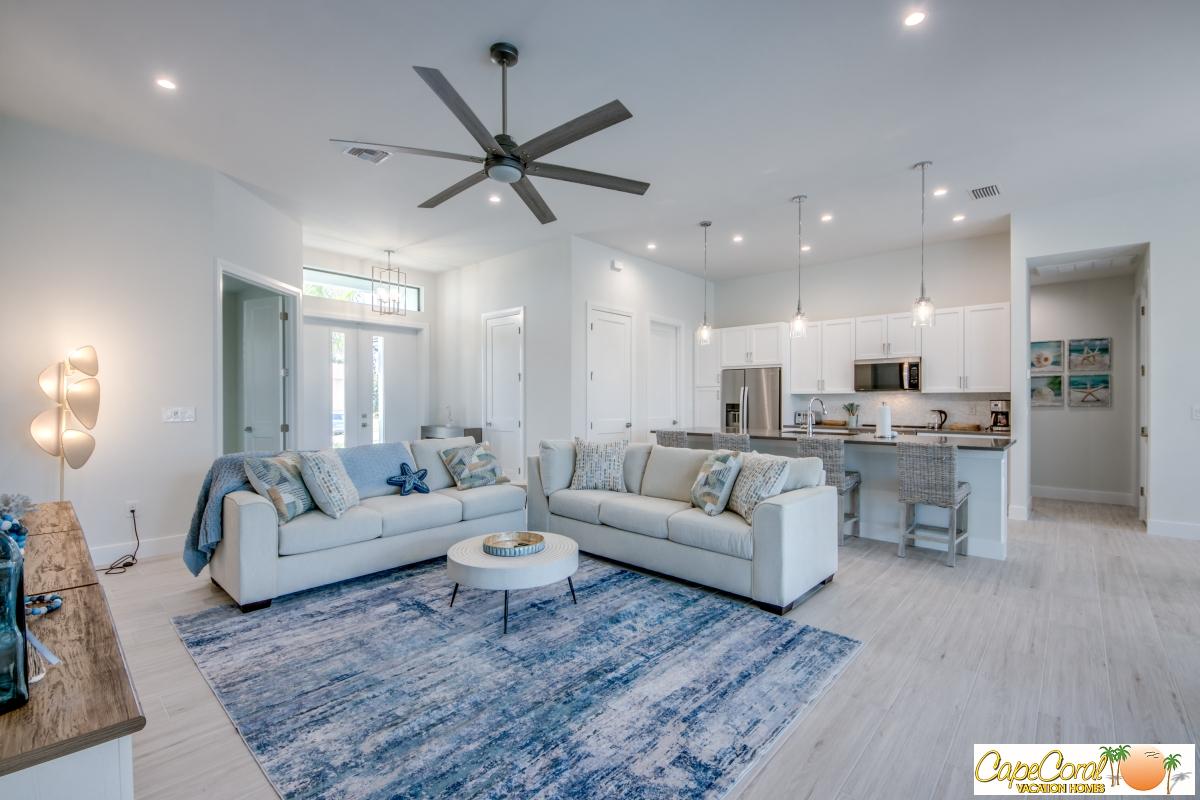 14-Family-Room