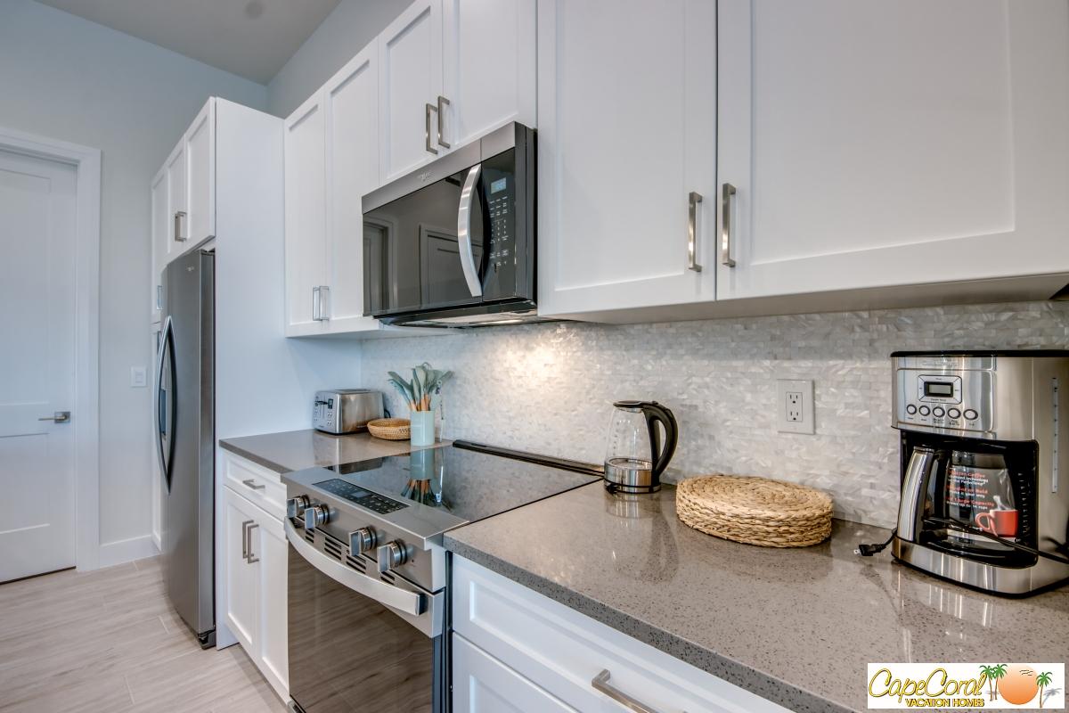 25-Kitchen
