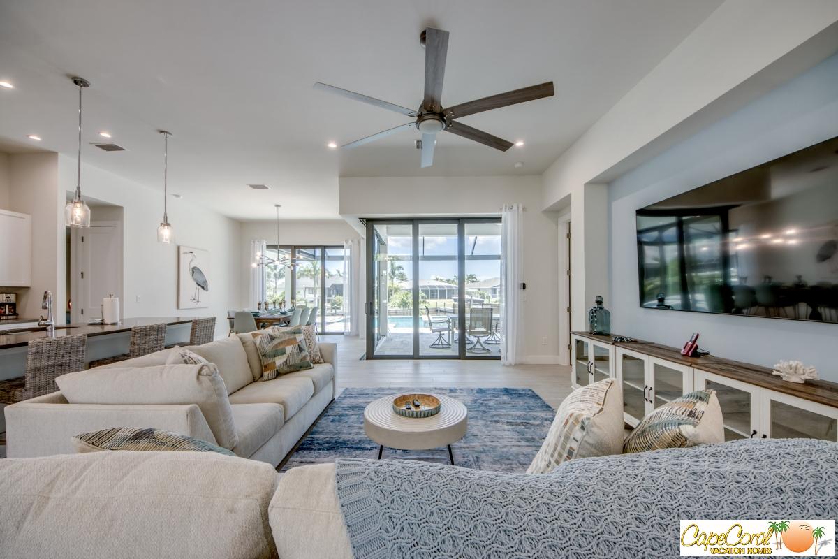 9-Family-Room
