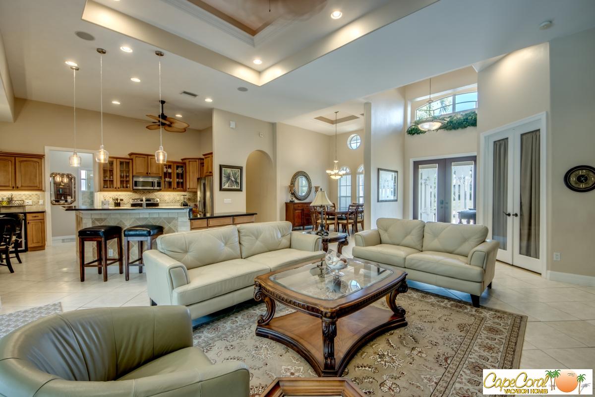 11-Family-Room
