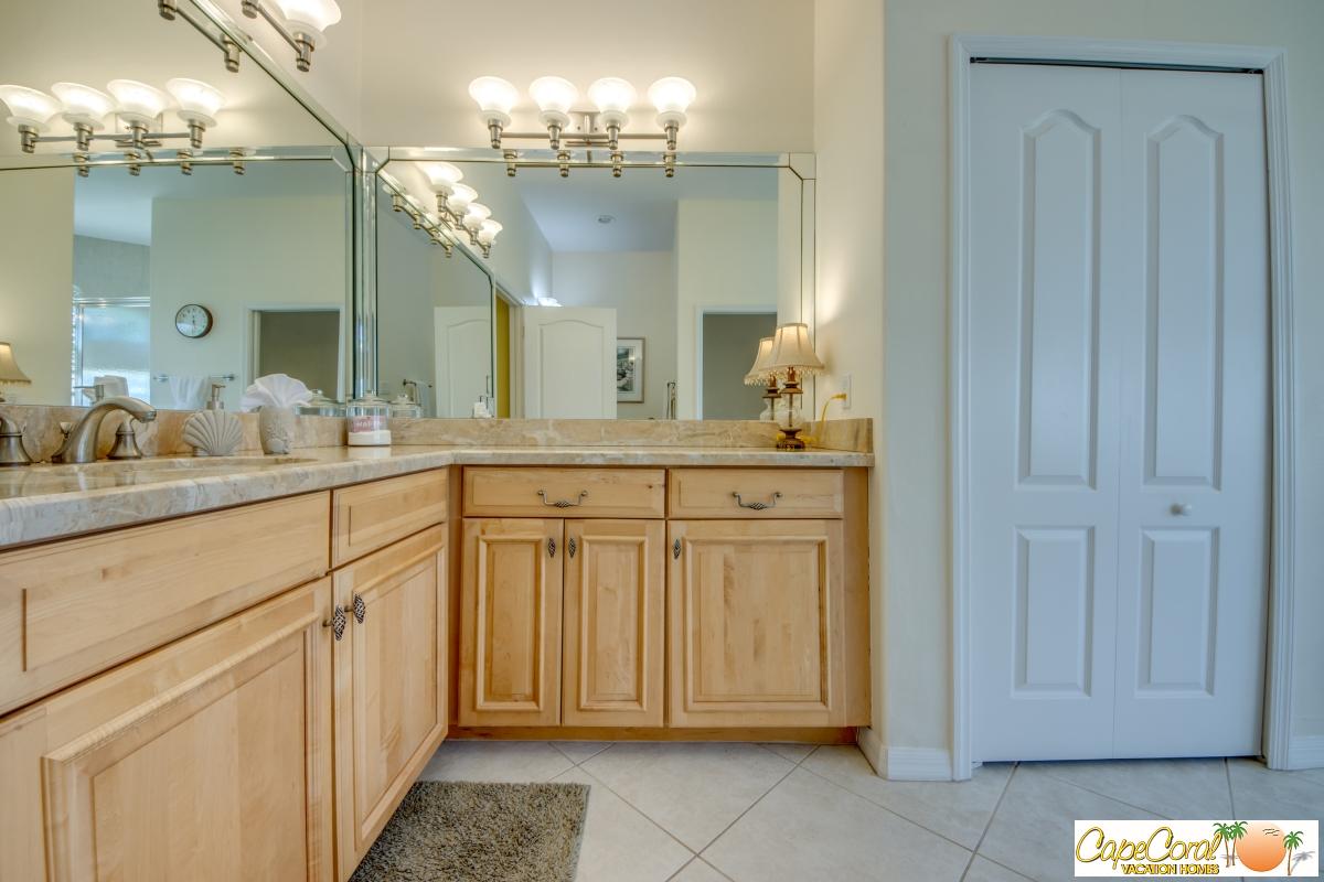 41-Master-Bathroom