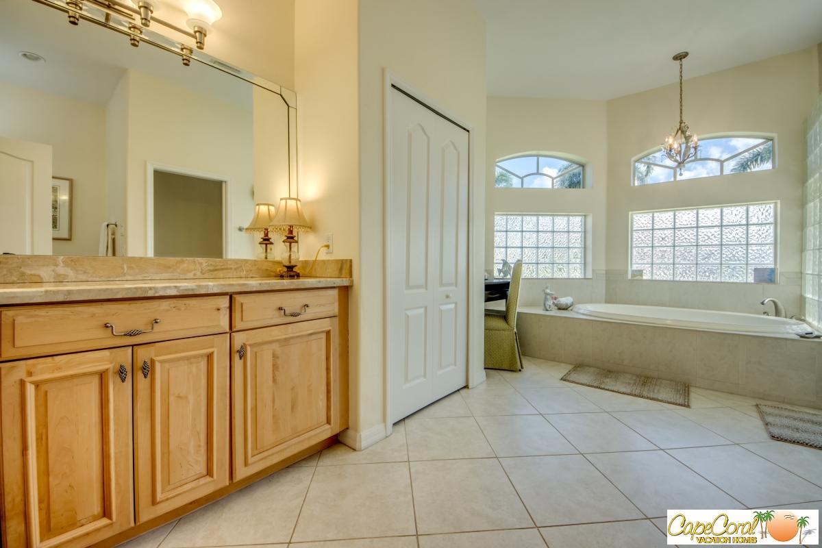 42-Master-Bathroom