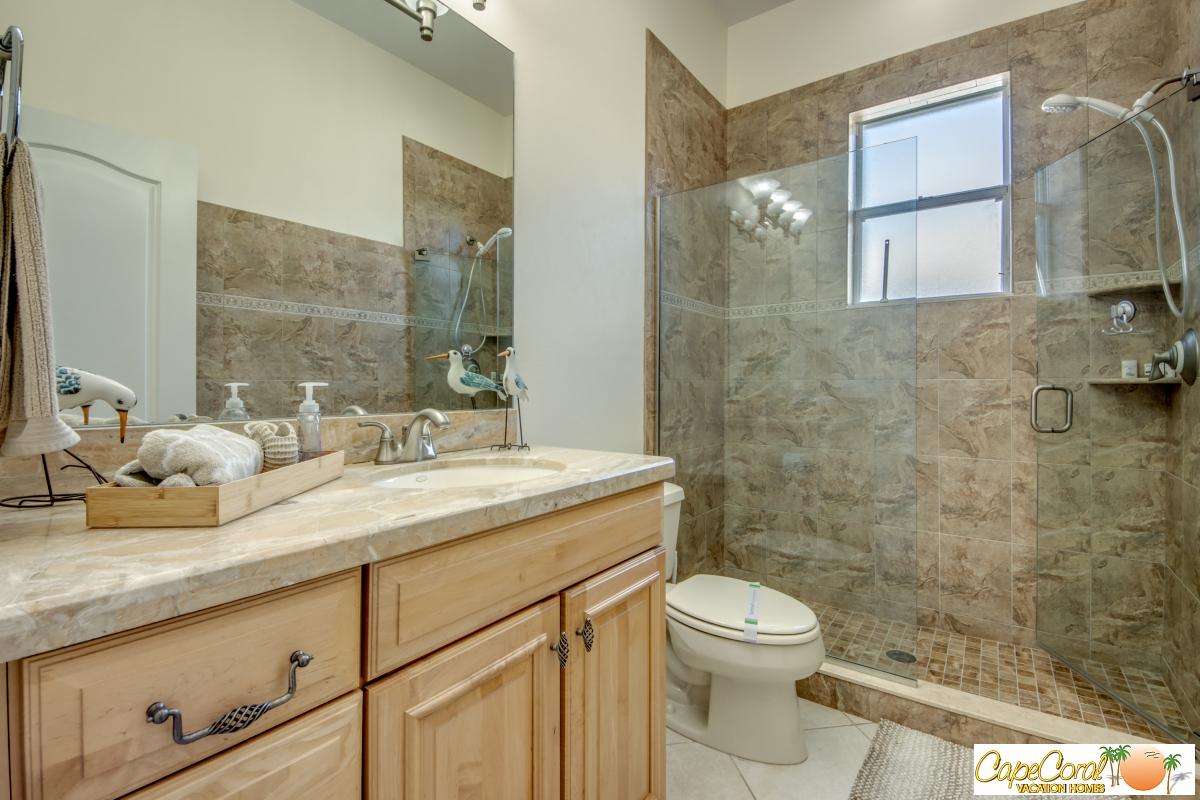 50-Guest-Bathroom