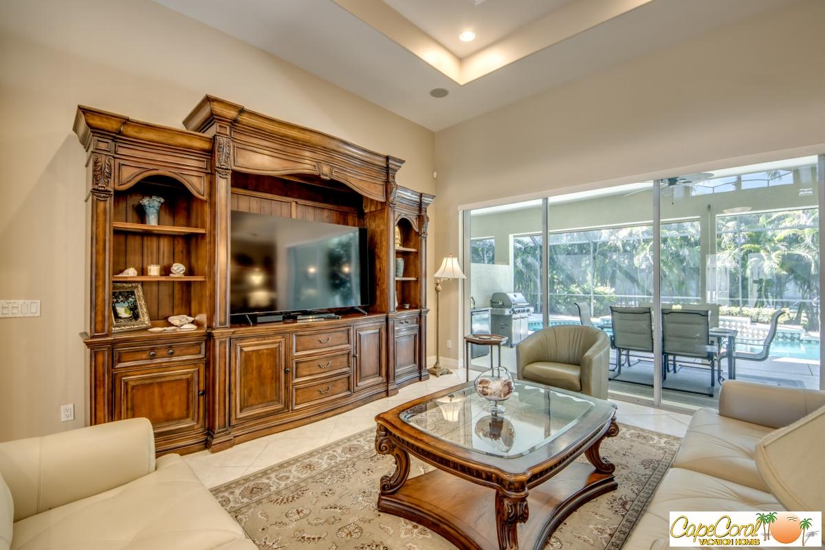 8-Family-Room