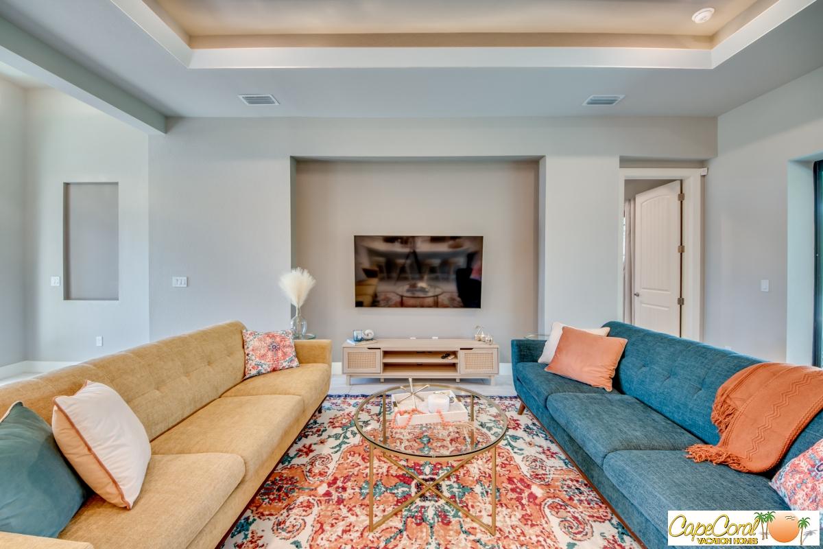 12-Family-Room