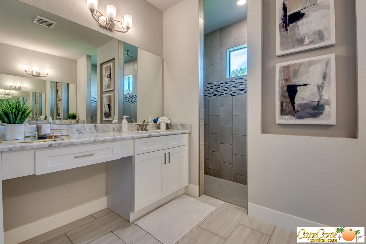 44-Master-Bathroom