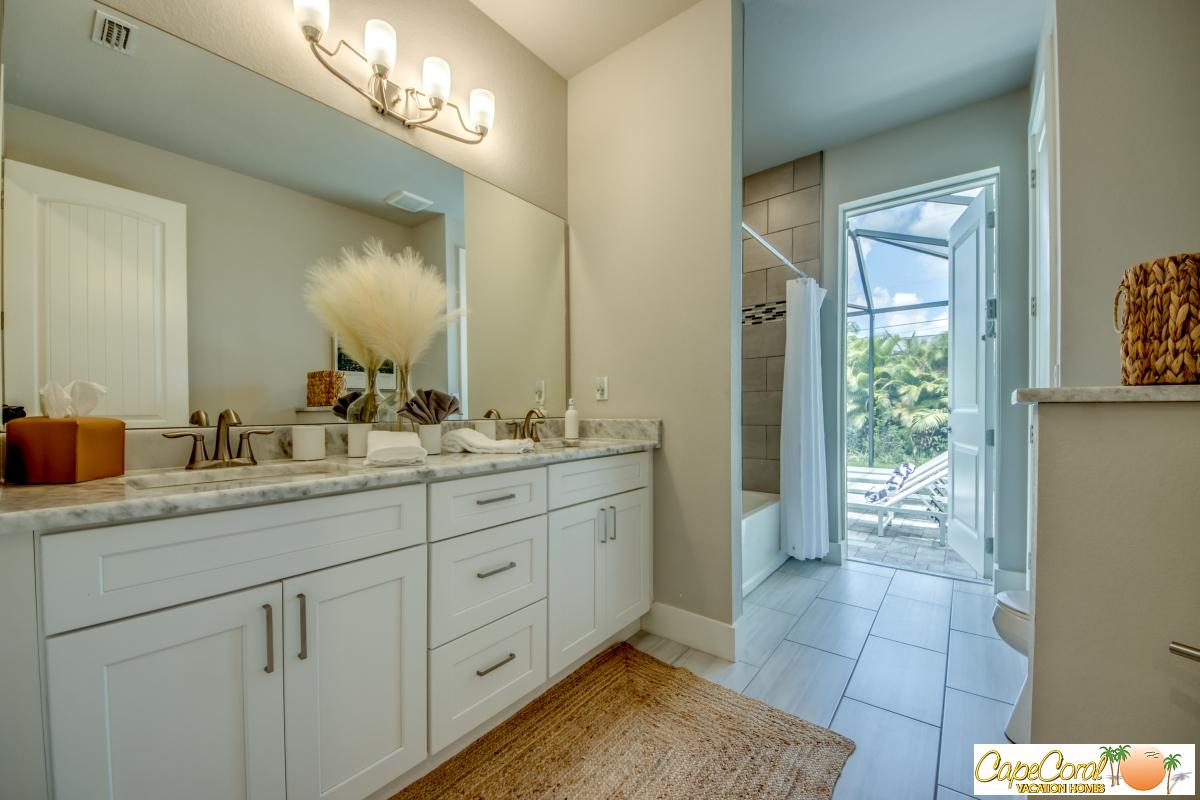 49-Guest-Pool-Bathroom