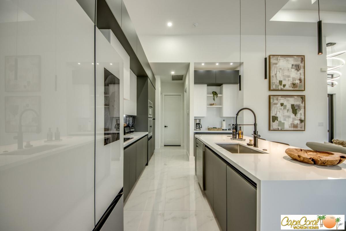 25-Kitchen