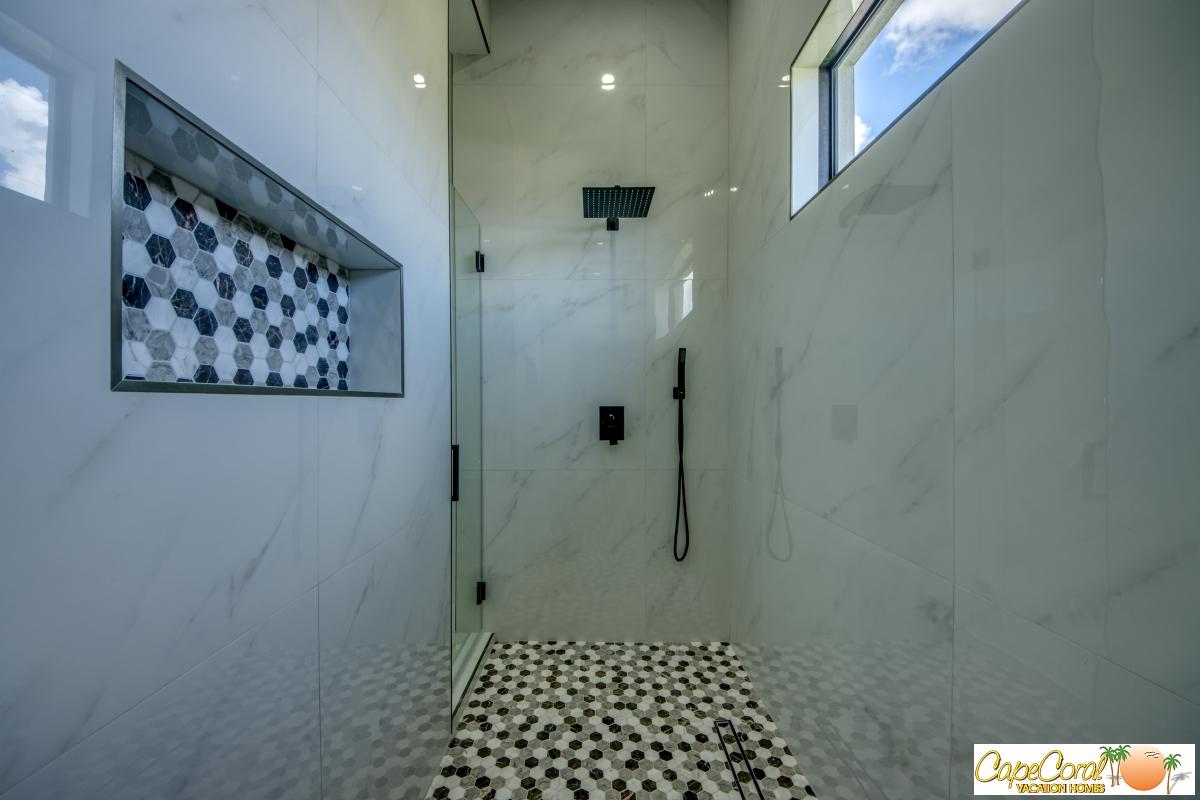 47-Master-Bathroom