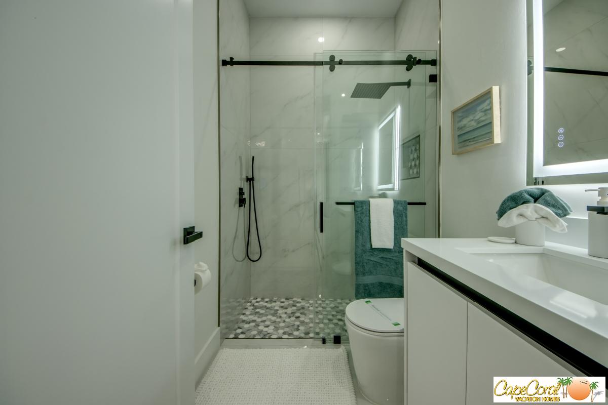 56-Guest-Bathroom